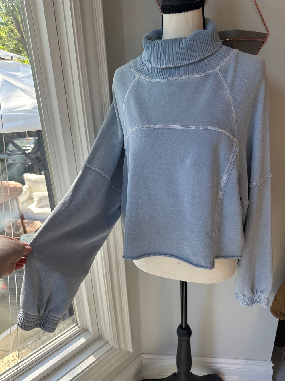 AERIE Light Blue Funnel Neck Turtleneck Pullover Sweater Sweatshirt Size Medium